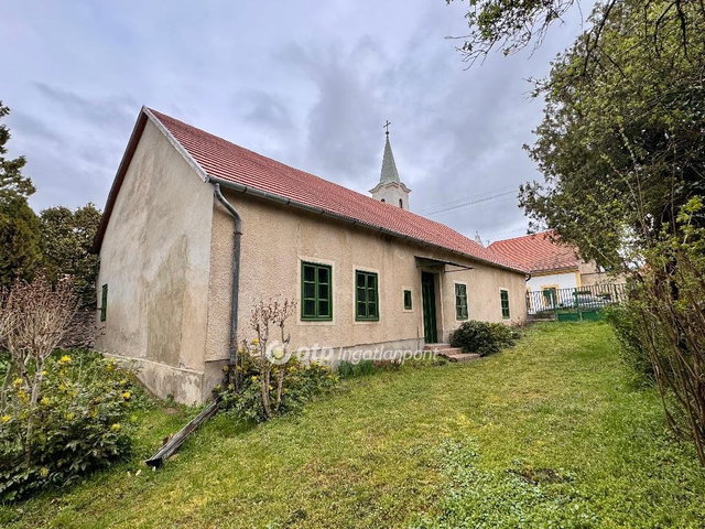 Eladó családi ház, Badacsonytördemicen 79.9 M Ft, 3 szobás