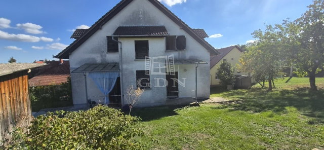 Eladó családi ház, Zalakaroson 97 M Ft, 5+4 szobás
