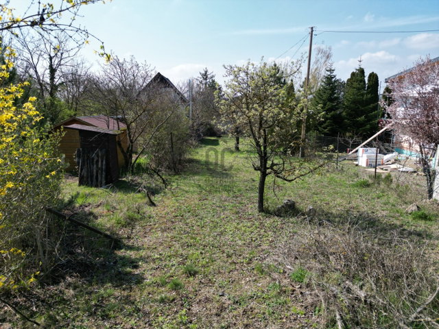 Eladó nyaraló, Biatorbágyon 14.99 M Ft, 2 szobás