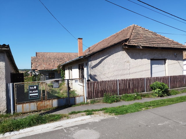 Eladó családi ház, Mátraderecskén 8.9 M Ft, 3 szobás