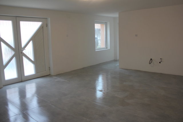 Eladó családi ház, Rábaszentandráson 24.7 M Ft, 2 szobás