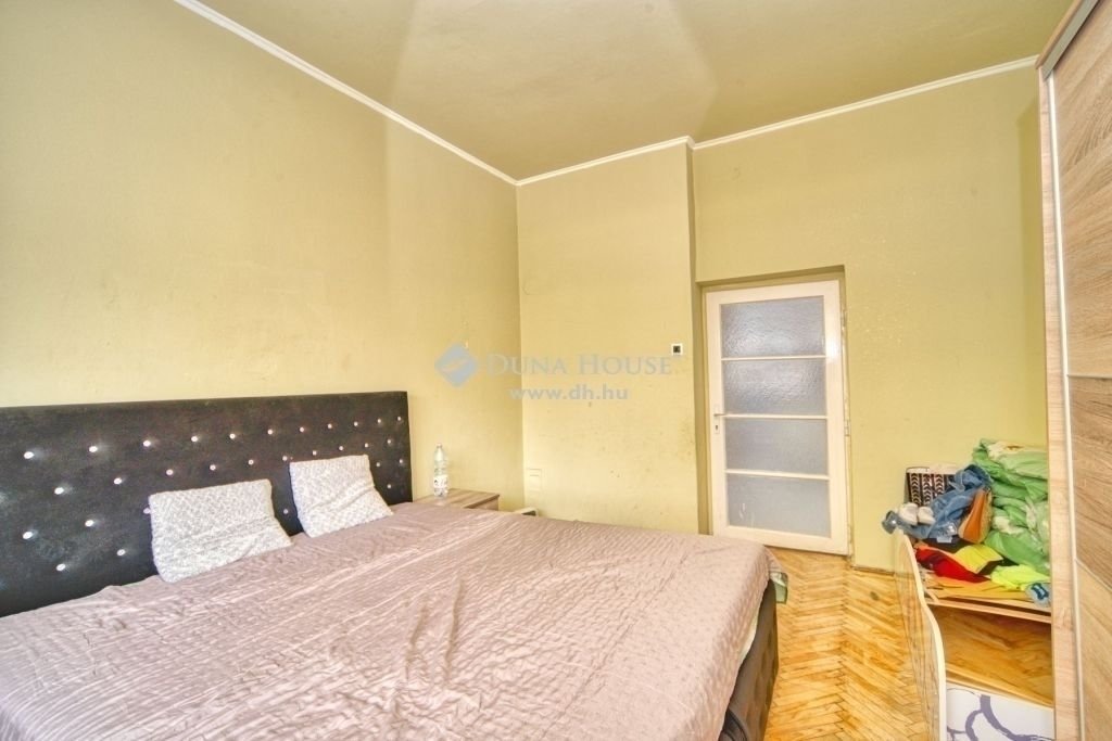 3 bed · 190m² · 109.000.000 ft