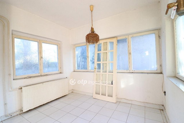 Eladó családi ház, Budapesten, II. kerületben 109.98 M Ft