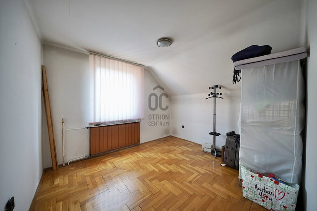 Eladó családi ház, Budapesten, X. kerületben 340 M Ft, 7 szobás