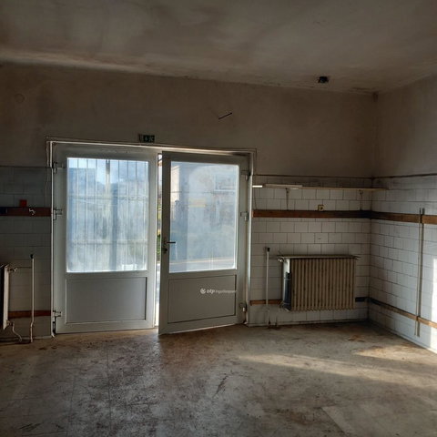 Eladó családi ház, Berzencén 25 M Ft, 2 szobás