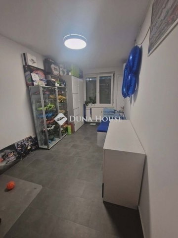 Eladó panellakás, Budapesten, XX. kerületben 67.9 M Ft, 2 szobás