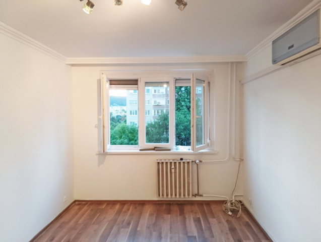 Eladó panellakás, Budapesten, III. kerületben, Boglár utcában