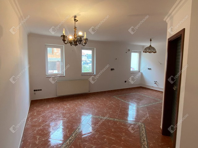 Eladó téglalakás, Mosonmagyaróváron 52.99 M Ft, 2 szobás