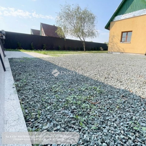 Eladó családi ház, Békéscsabán 17.9 M Ft, 2 szobás