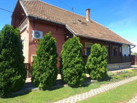 Eladó családi ház, Szentistvánon 52.5 M Ft, 3 szobás