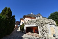 Eladó családi ház, Csömörön 274.9 M Ft, 7 szobás