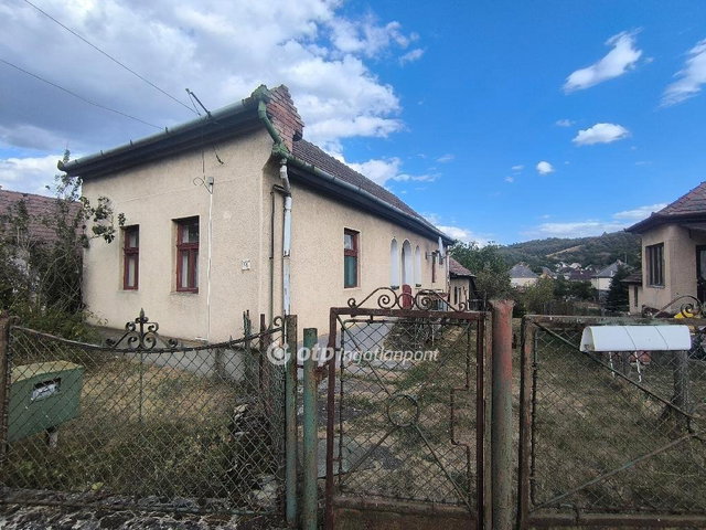 Eladó családi ház, Mátranovákon 5.99 M Ft, 1+1 szobás