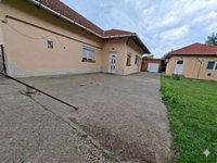 Eladó családi ház