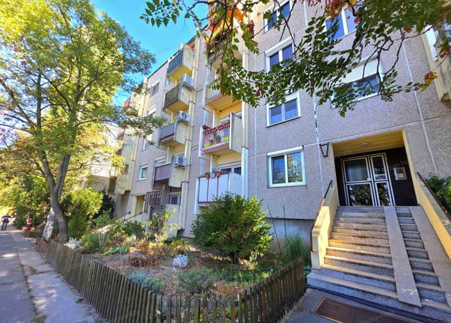 Eladó panellakás, Budapesten, XVII. kerületben 72.9 M Ft