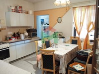 Eladó családi ház, Balatonújlakon 49.8 M Ft, 5 szobás