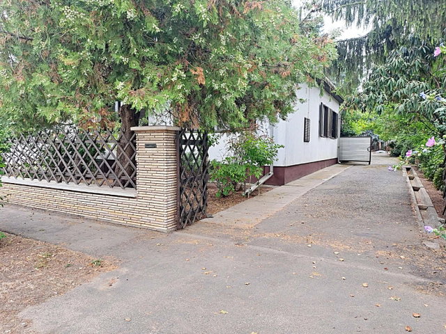 Eladó családi ház, Újfehértón, Szent István úton 62.5 M Ft