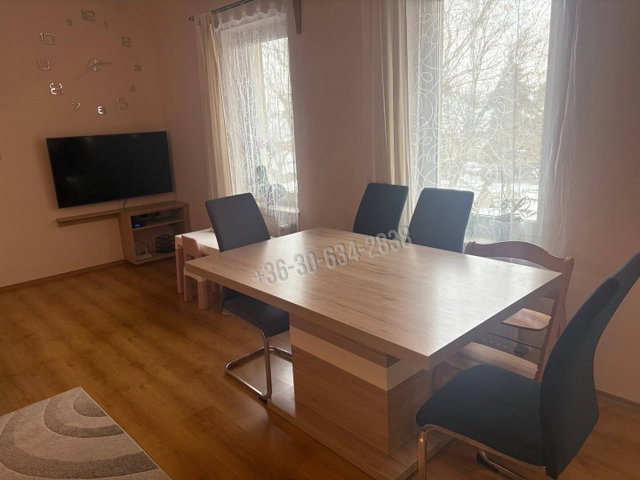 Eladó téglalakás, Mosonmagyaróváron 57.8 M Ft, 2 szobás