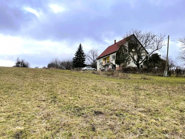 Eladó családi ház, Szokolyán 89.9 M Ft, 6 szobás