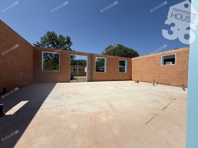 Eladó családi ház, Kecskeméten 88.9 M Ft, 4 szobás