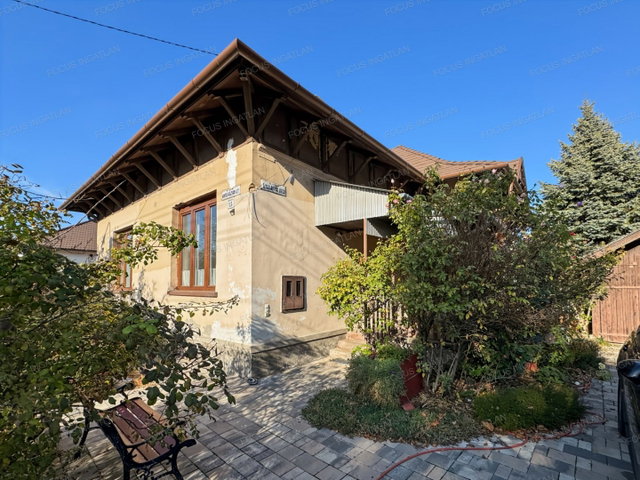 Eladó családi ház, Kecskeméten 89.99 M Ft, 8 szobás