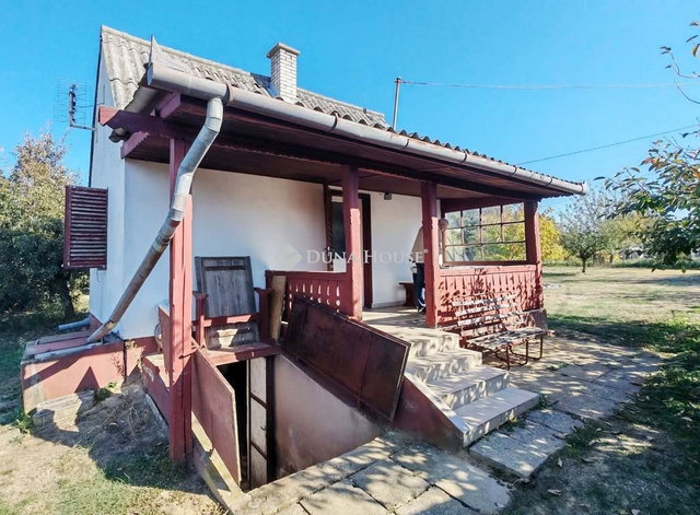 Eladó családi ház, Csurgón 10.5 M Ft, 1 szobás