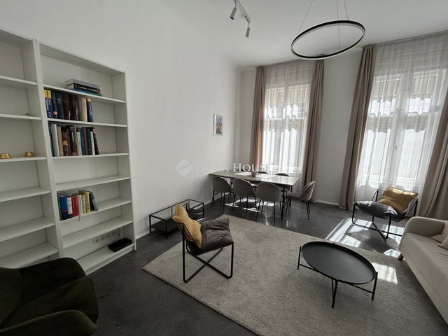 Eladó téglalakás, Budapesten, VII. kerületben, Szinva utcában