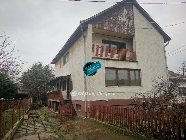 Eladó családi ház, Dunaharasztin 89.9 M Ft, 5 szobás