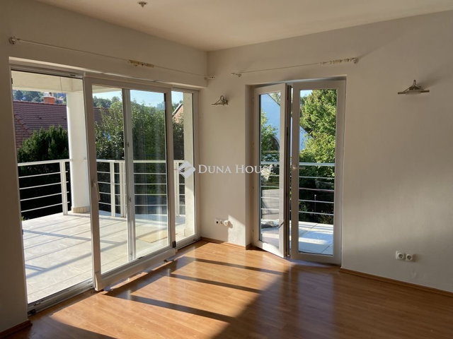 Kiadó téglalakás, albérlet, Ürömön 520 E Ft / hó, 3 szobás