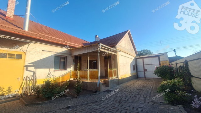 Eladó családi ház, Kiskunfélegyházán 64.9 M Ft, 3 szobás