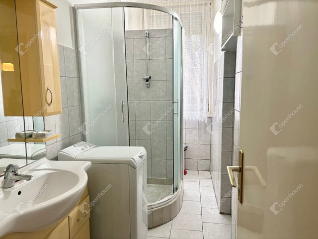 Kiadó téglalakás, albérlet, Tatabányán 170 E Ft / hó