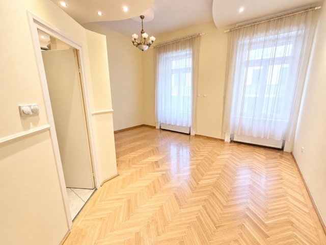 Kiadó téglalakás, albérlet, V. kerületben, Hercegprímás utcában