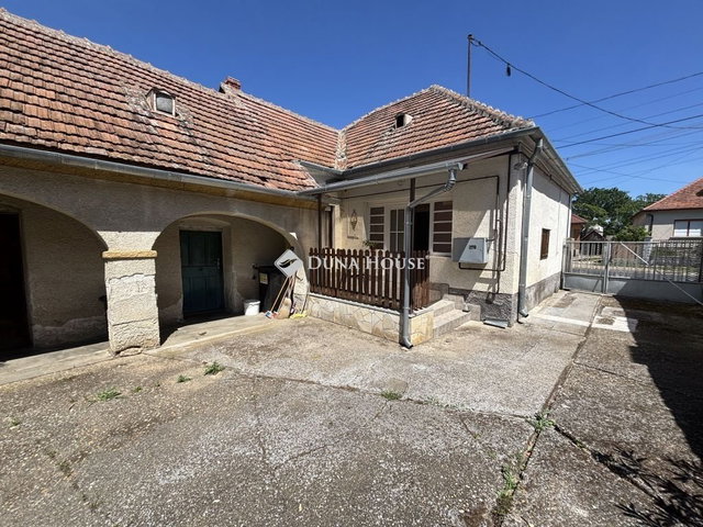 Eladó családi ház, Rábapatyon 28.9 M Ft, 2 szobás