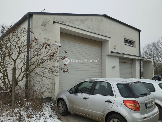 Eladó ipari ingatlan, Újszentivánon 53.5 M Ft
