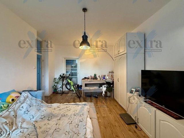Eladó téglalakás, Szegeden 53 M Ft, 2 szobás