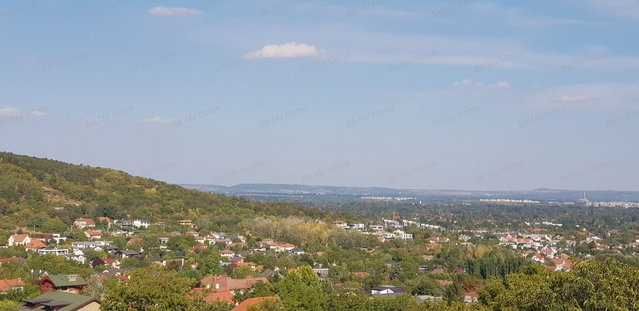 Eladó családi ház, Budapesten, III. kerületben 398 M Ft