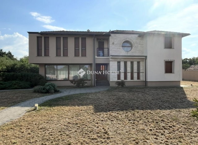 Eladó családi ház, Kecskeméten 385 M Ft, 4 szobás