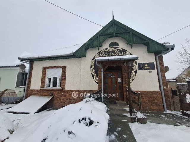 Eladó üzlethelyiség, Kerecsenden 40 M Ft / költözzbe.hu