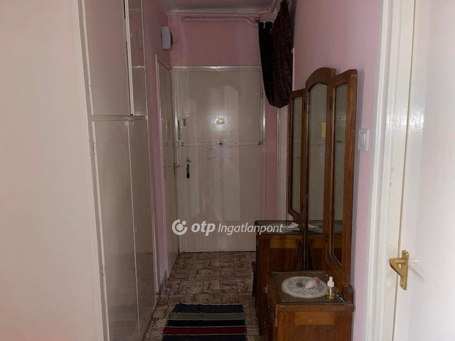 Eladó téglalakás, Nagyatádon 35 M Ft, 3 szobás