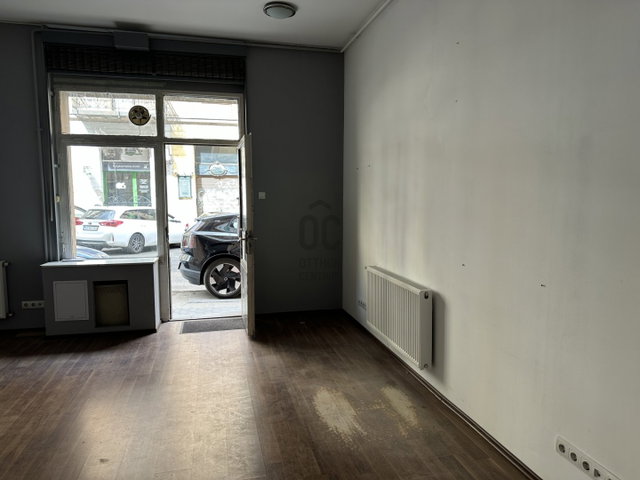 Kiadó ipari ingatlan, Budapesten, XII. kerületben 250 E Ft / hó