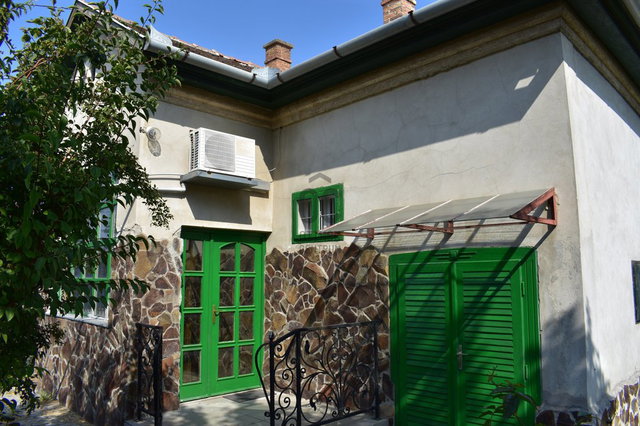 Eladó családi ház, Abonyban 43 M Ft, 2 szobás