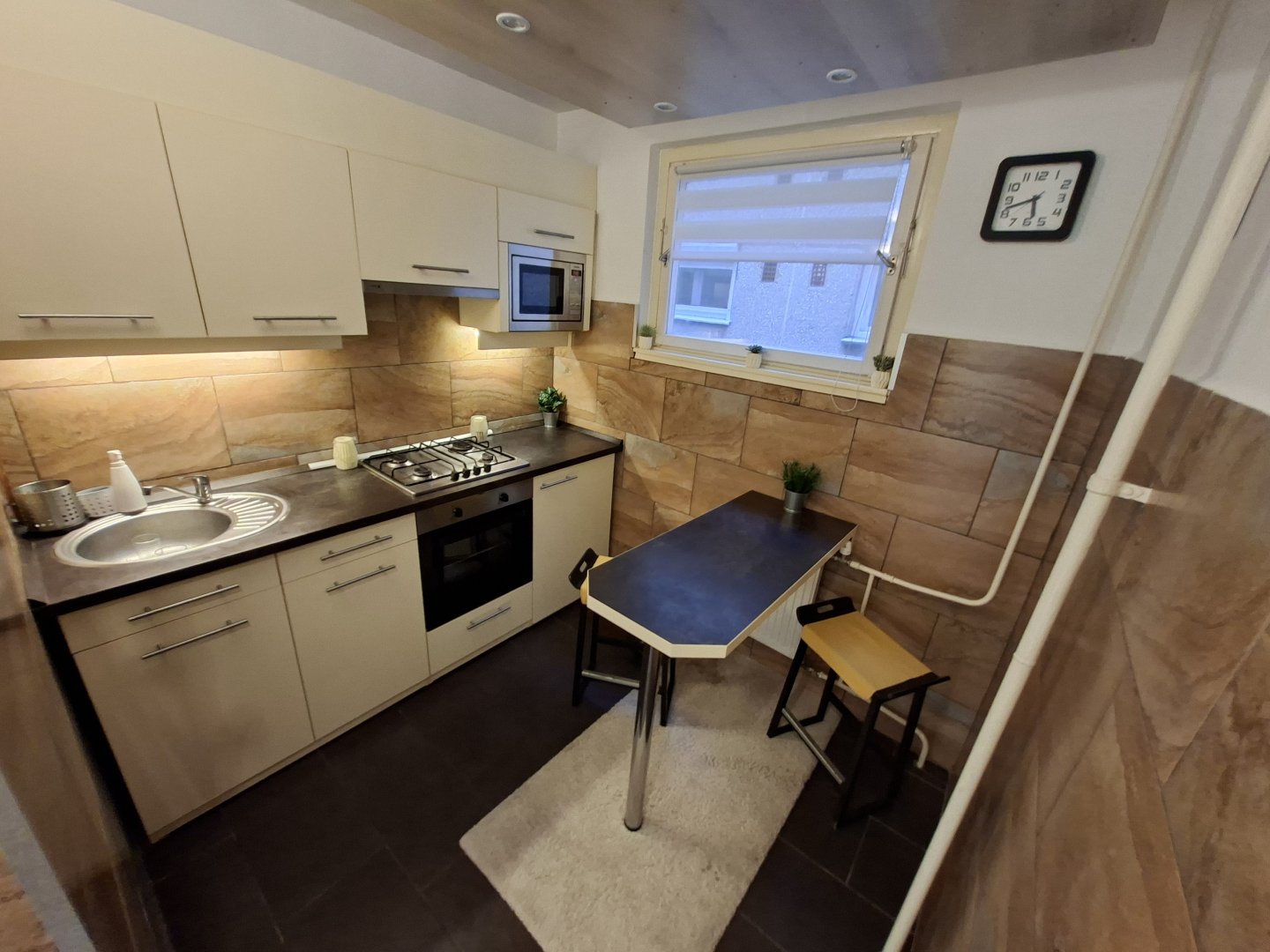 2 bed · 54m² · 240.000 ft