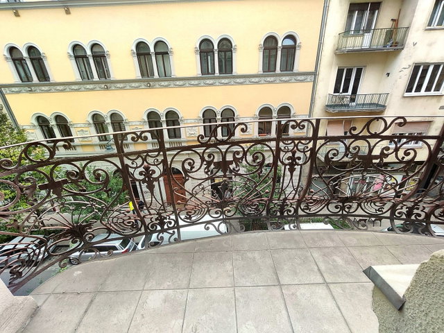 Eladó téglalakás, VIII. kerületben, Somogyi Béla utcában