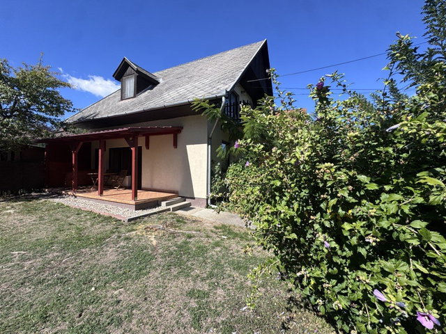 Eladó családi ház, Balatonlelleén 66.8 M Ft, 4 szobás