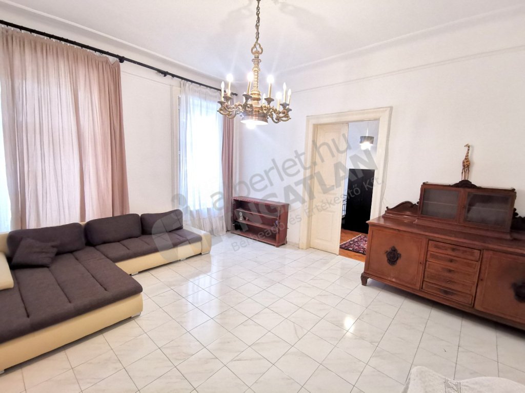 3 bed · 110m² · 330.000 ft