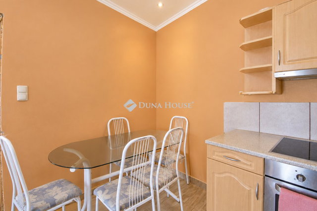 Eladó családi ház, Budaörsön 49.9 M Ft, 2 szobás