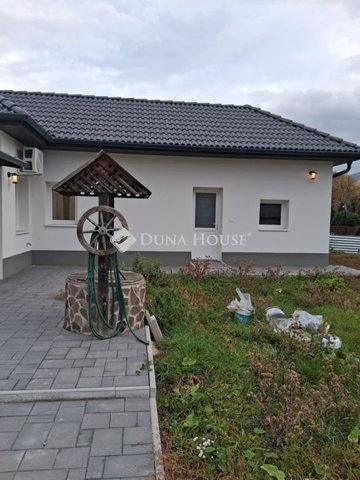 Eladó családi ház, Pásztón, Szőlőhegyi utcában 73 M Ft