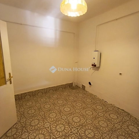 Eladó családi ház, Hódmezővásárhelyen 55 M Ft, 4 szobás