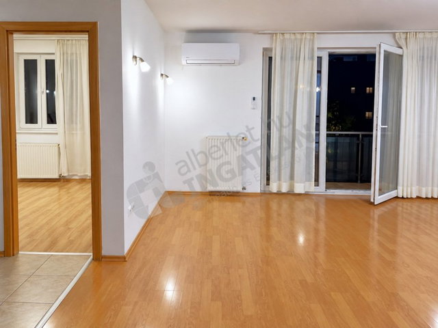 Kiadó téglalakás, albérlet, VIII. kerületben, Kőris utcában