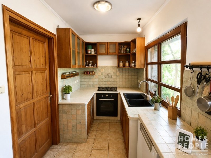 3 bed · 84m² · 45.999.999 ft