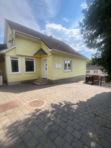 Eladó családi ház, Salgótarjánban 36 M Ft, 6 szobás